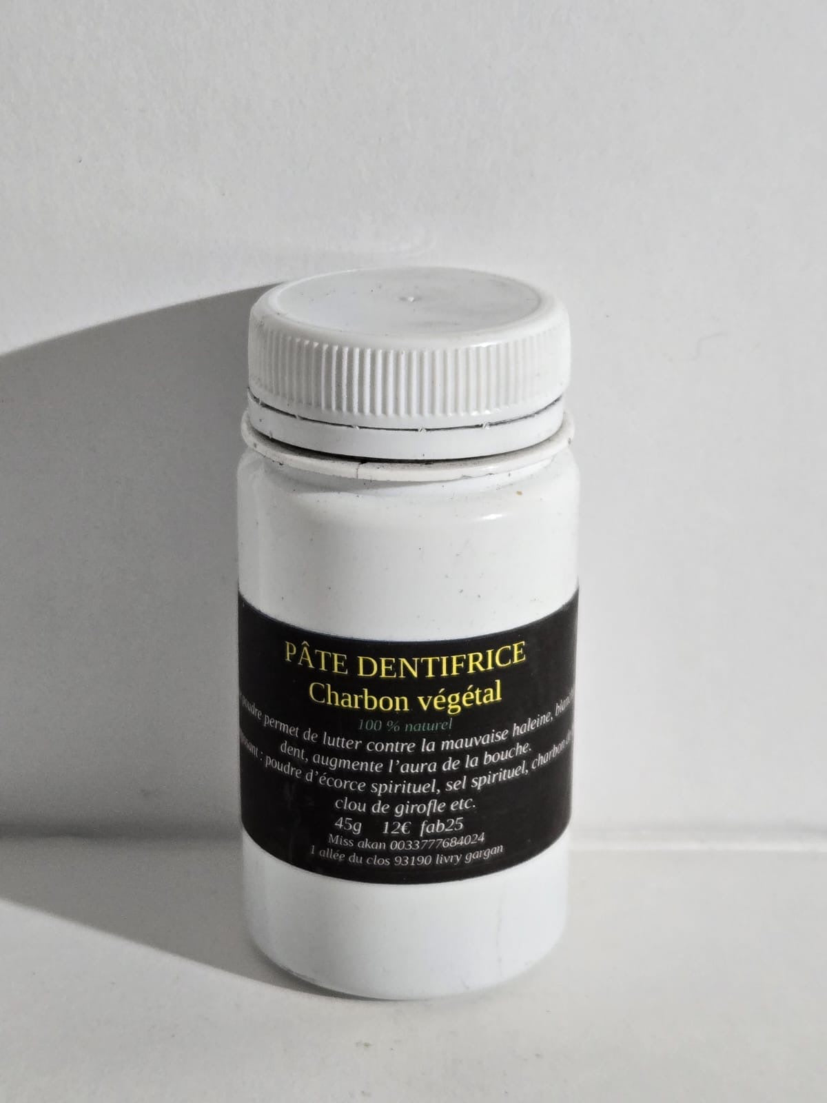 poudre Dentifrice au charbon de bois actif